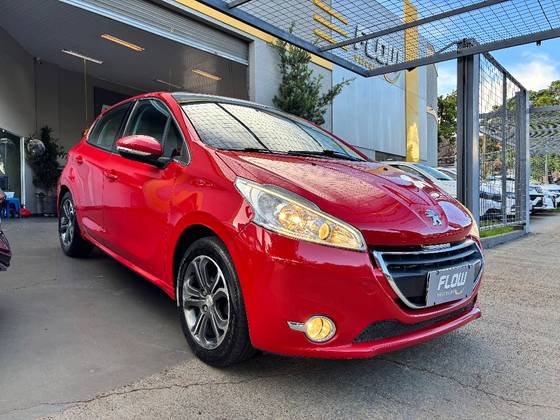 PEUGEOT 208 1.6 GRIFFE 16V FLEX 4P AUTOMÁTICO PEUGEOT 208 1.6 GRIFFE 16V FLEX 4P AUTOMÁTICO